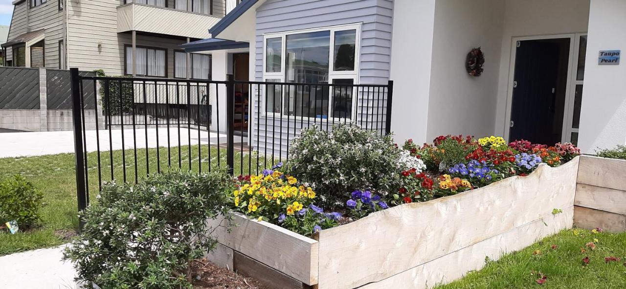 Taupo Pearl Hotel Luaran gambar